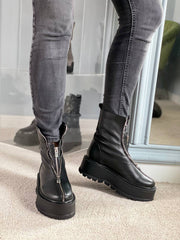 Ghete-din-piele-neagra-Gia-4645-1