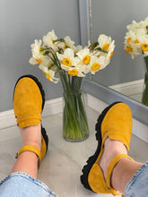 pantofi din piele intoarsa Mia galben