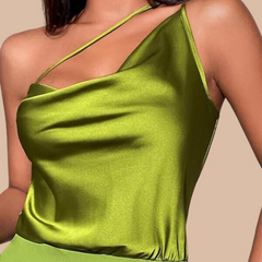 Top pe un umar din satin verde - mauri.ro (2)