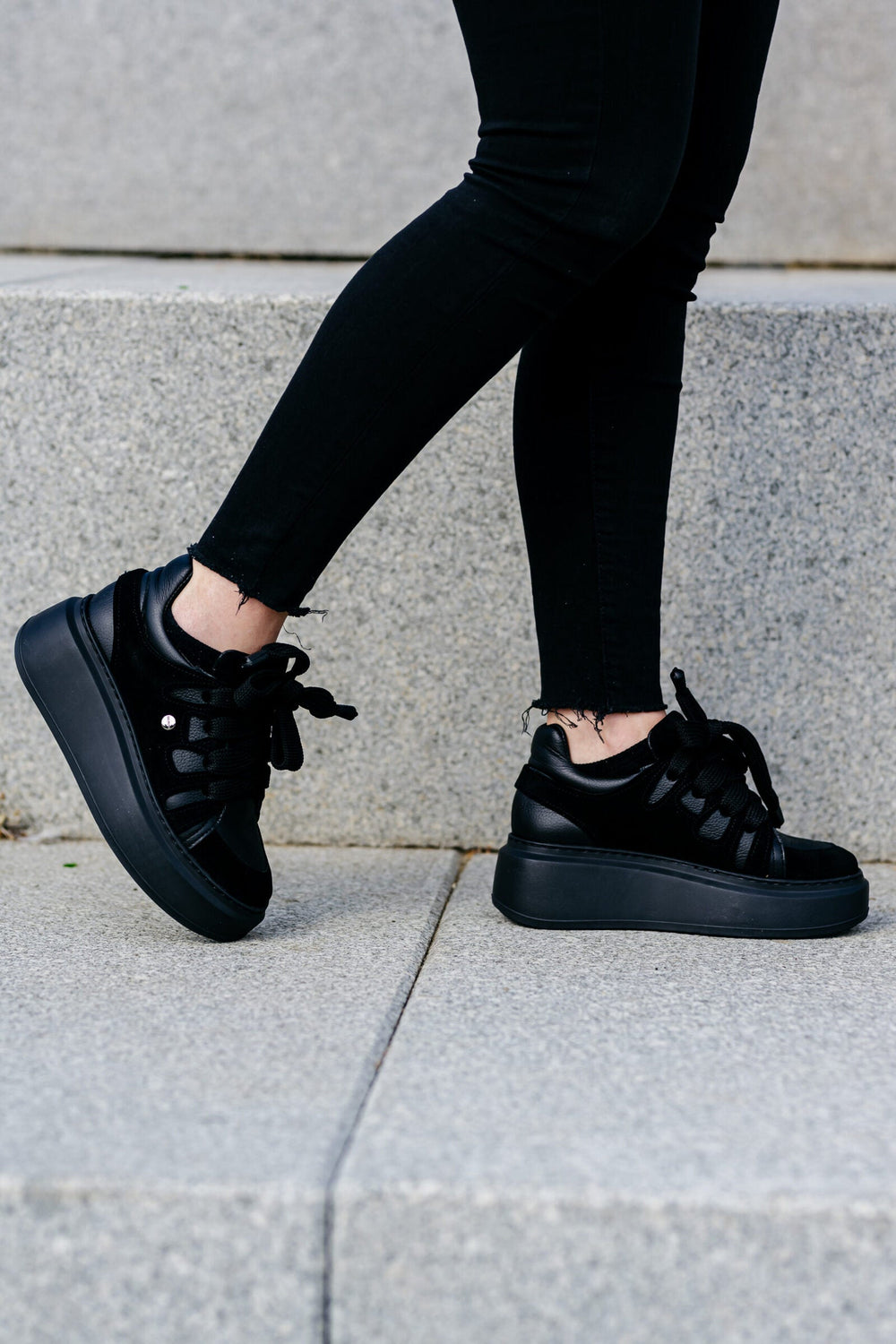 Sneakers din piele naturala neagră Elisio - mauri.ro (1)
