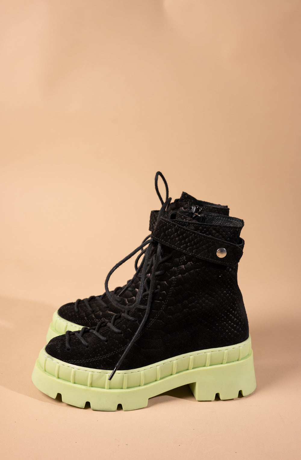 ghete-din-piele-naturala-neagra-grace-lime (6)