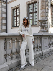 Set-bluza-cu-gluga-si-pantaloni-ecru-Simply (4)