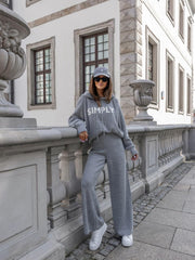 Set-bluza-cu-gluga-si-pantaloni-gri-Simply (2)