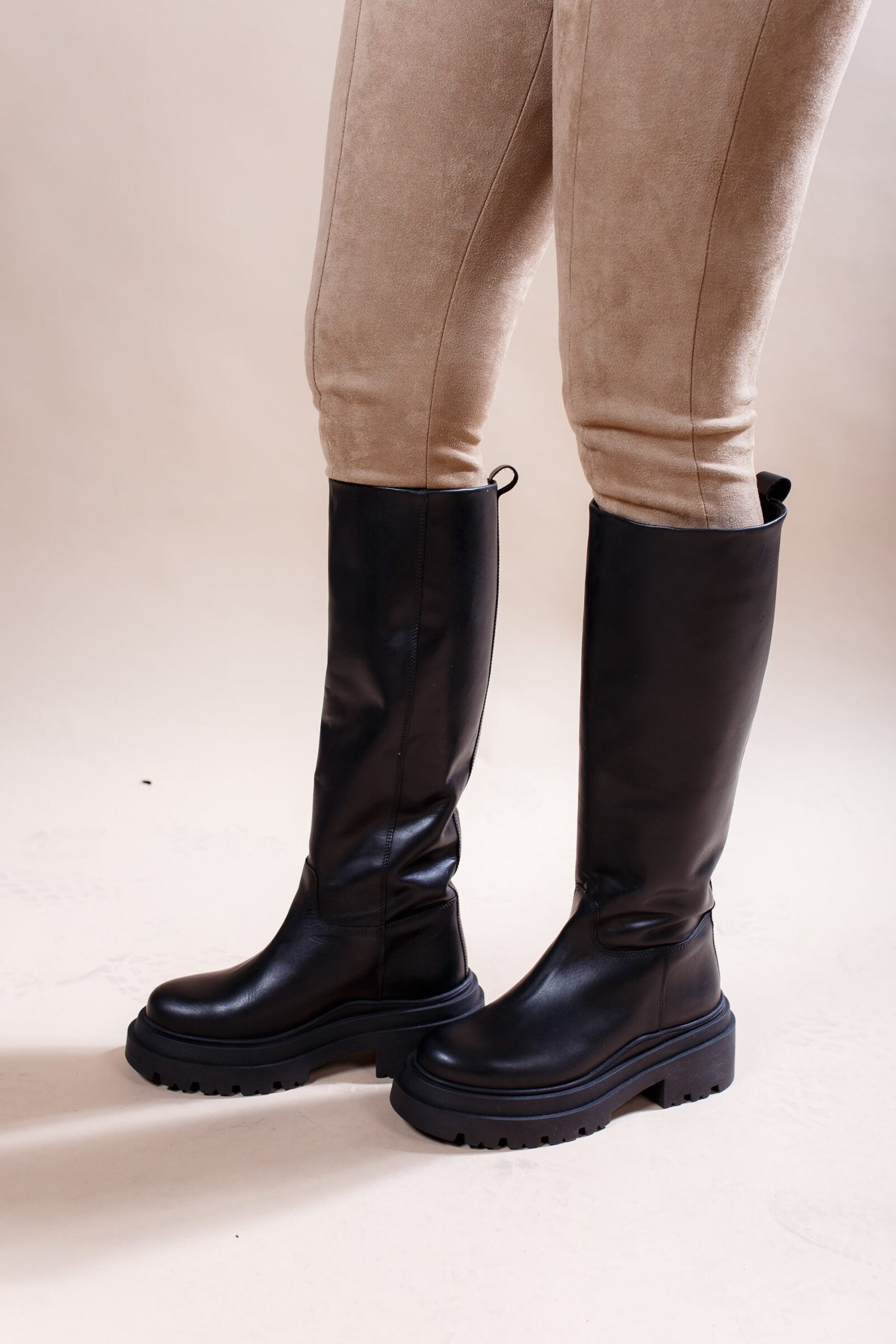 Cizme-din-piele-neagra-Eufrozine-2421-1