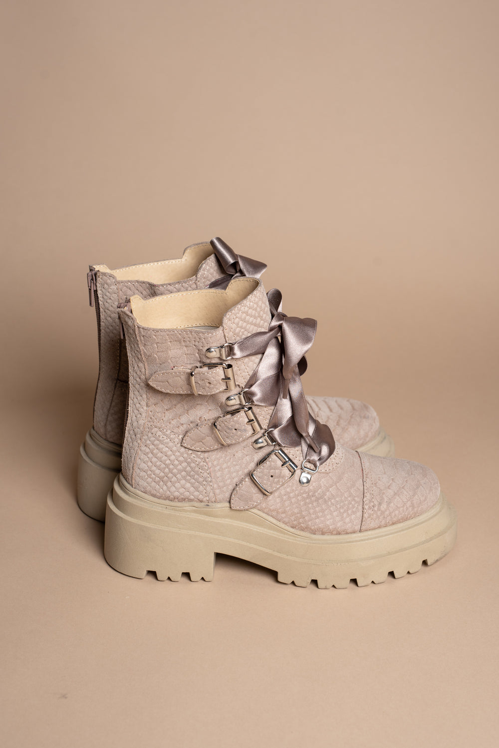 Ghete-din-piele-bej-Fairy-Tropea-3930-4