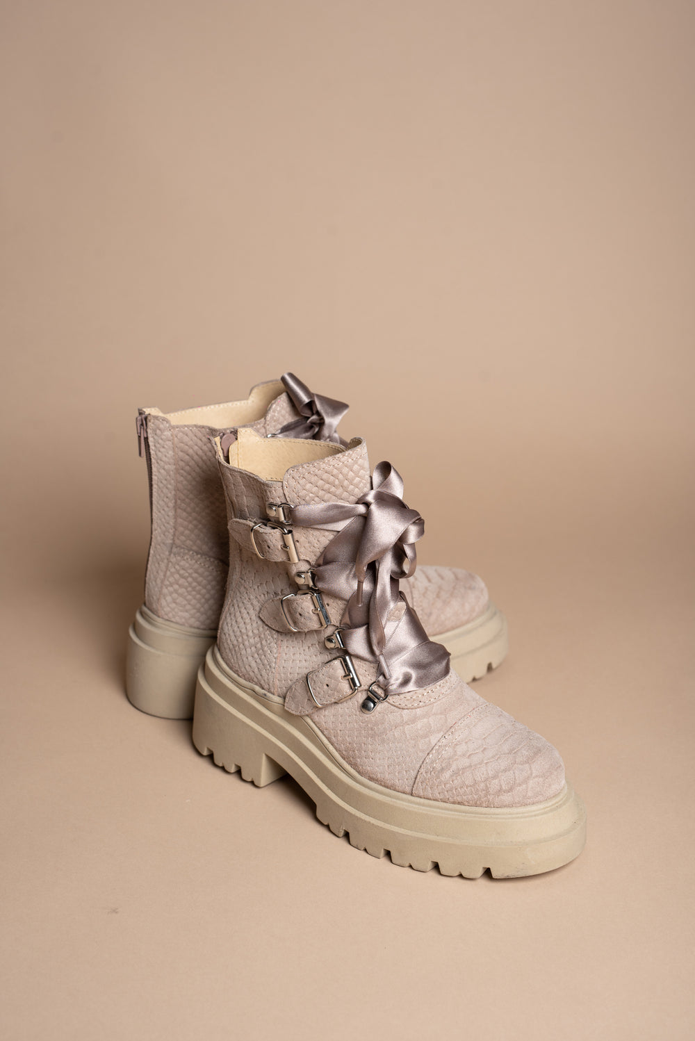 Ghete-din-piele-bej-Fairy-Tropea-3930-5