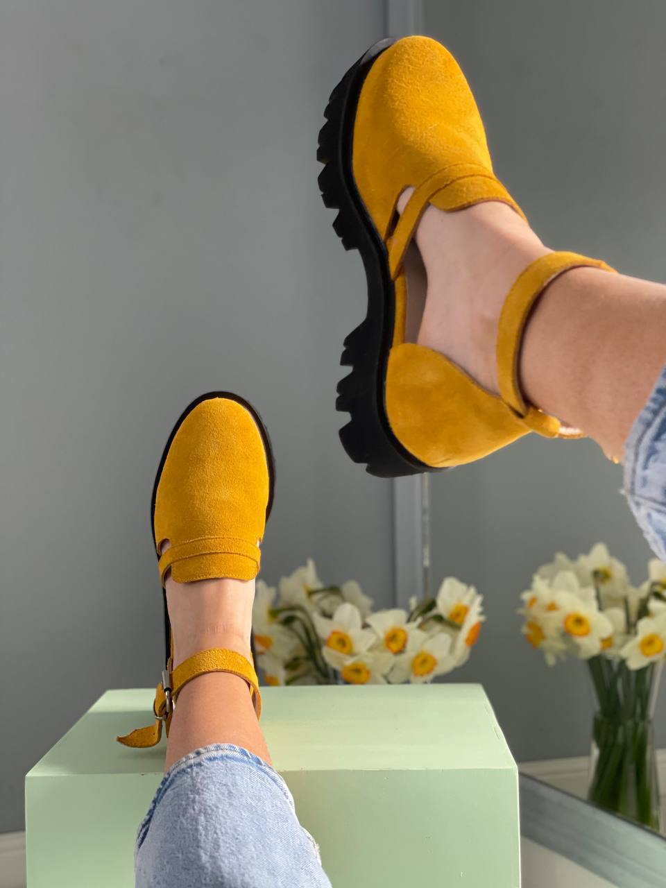 Pantofi din piele intoarsa Mia Galben-3