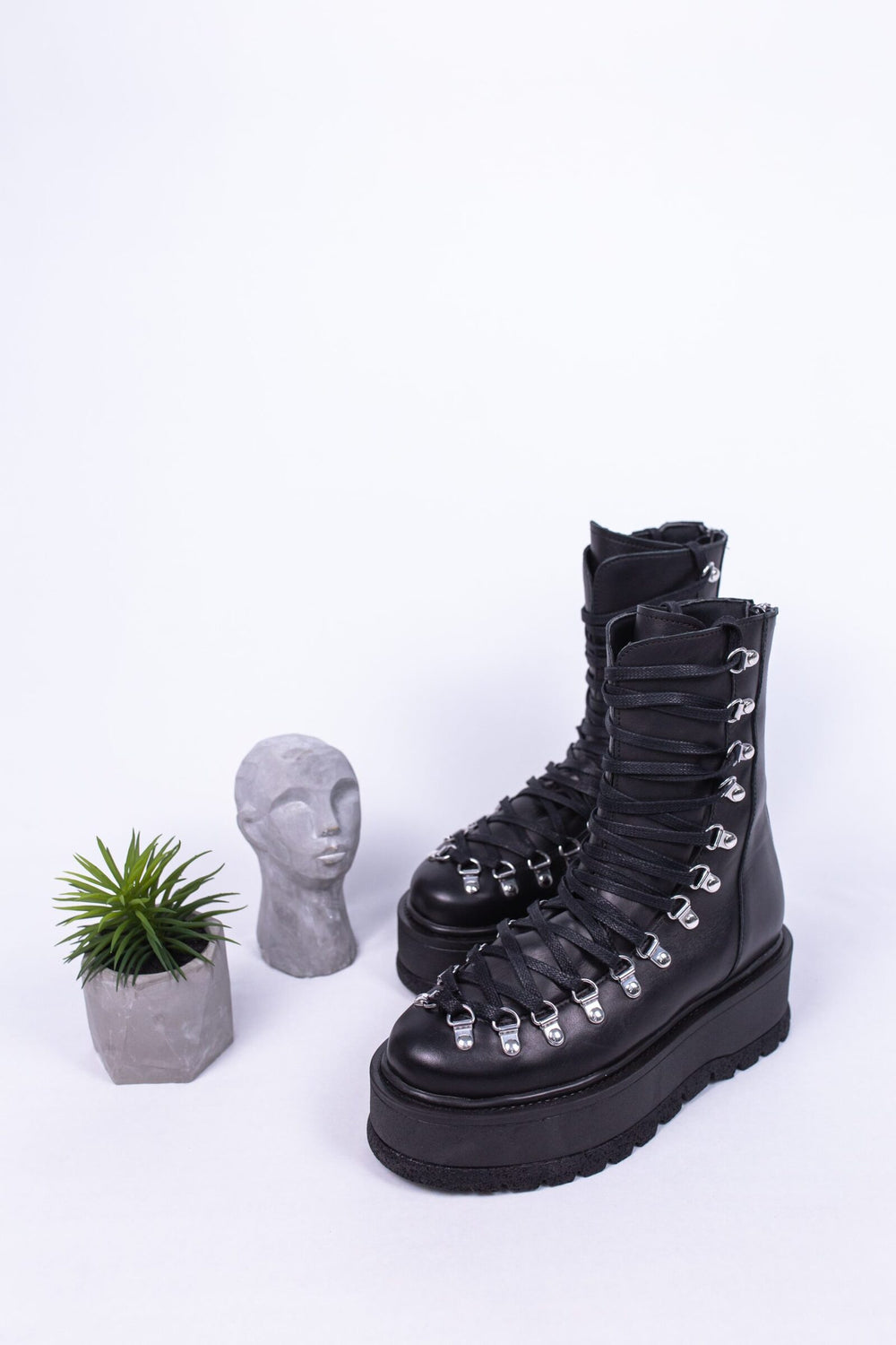 Ghete din piele neagra Rosie