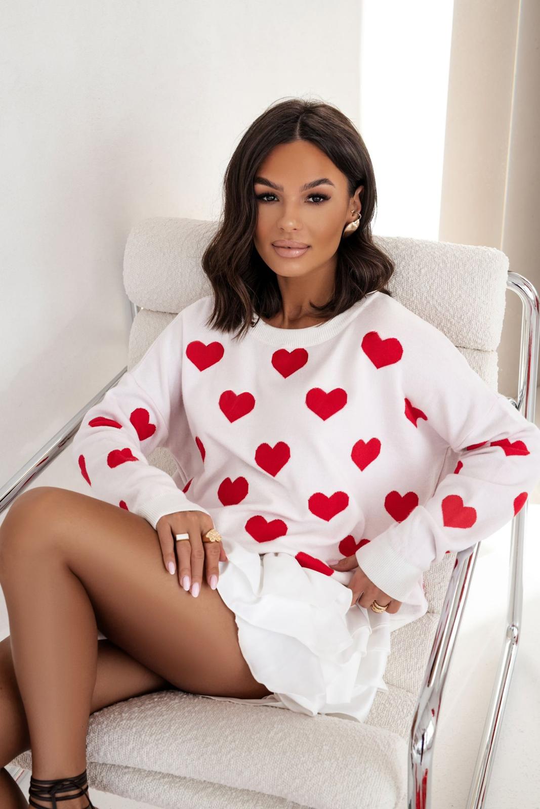 Bluza-dama-alba-cu-inimioare