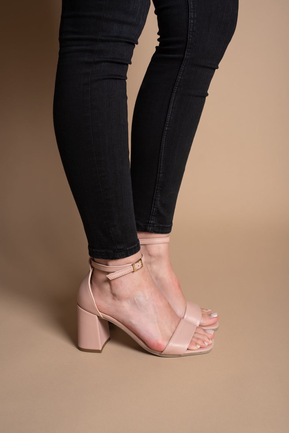 Sandale din piele cu toc Sara nude