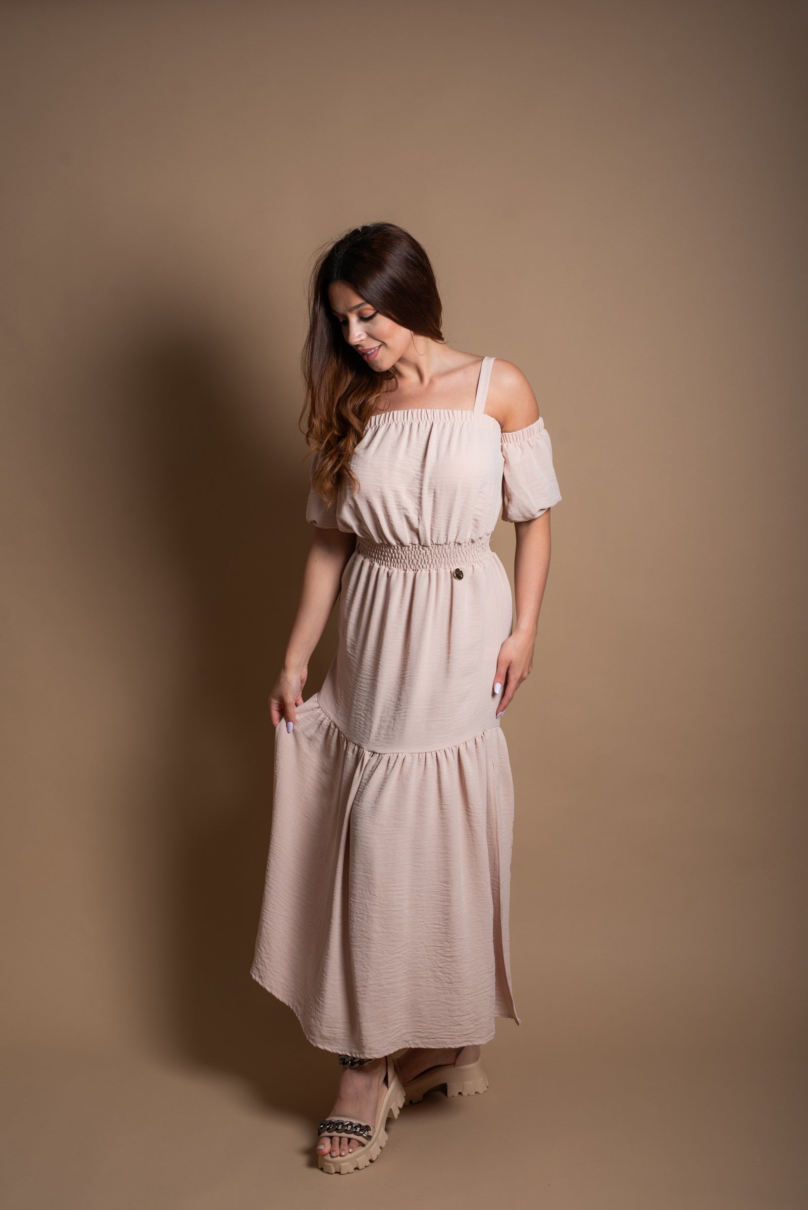 rochie-dama-cu-volane-bej3