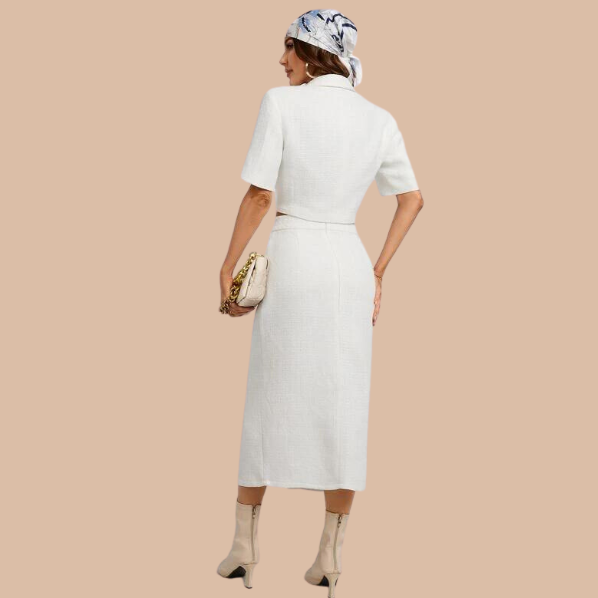 Costum-blazer-si-fusta-cu-nasturi-alb-7021-3