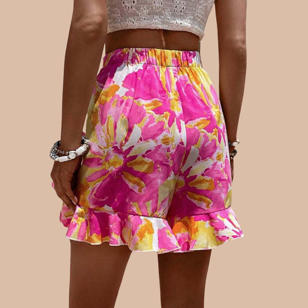 Pantaloni-scurti-cu-volane-in-fata-si-imprimeu-floral-8737-1