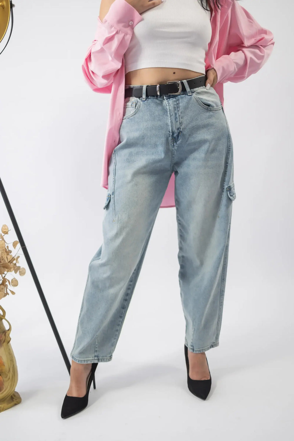 pantaloni din denim cargo