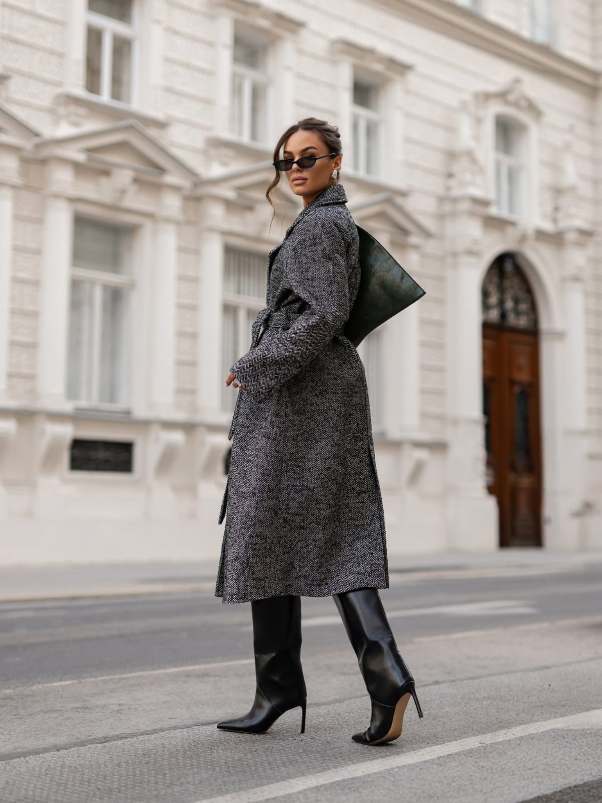 Palton alb negru Heba 7