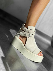 sandale-din-piele-naturala-bej-cu-bareta-dubla-bela