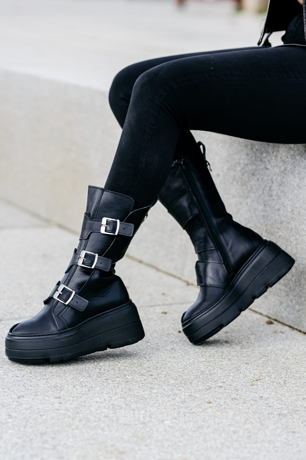 Ghete-din-piele-naturala-negre-Lucette (2)