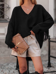 bluza-dama-oversize-cu-decolteu-v-si-ciucuri-neagra