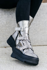 Ghete-din-piele-naturala-argintie-Lucette (2)