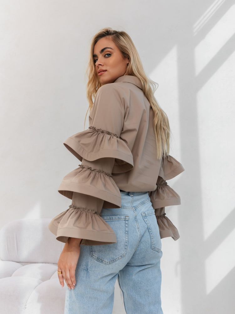 camasa-dama-cu-volane-la-maneci-latte 2