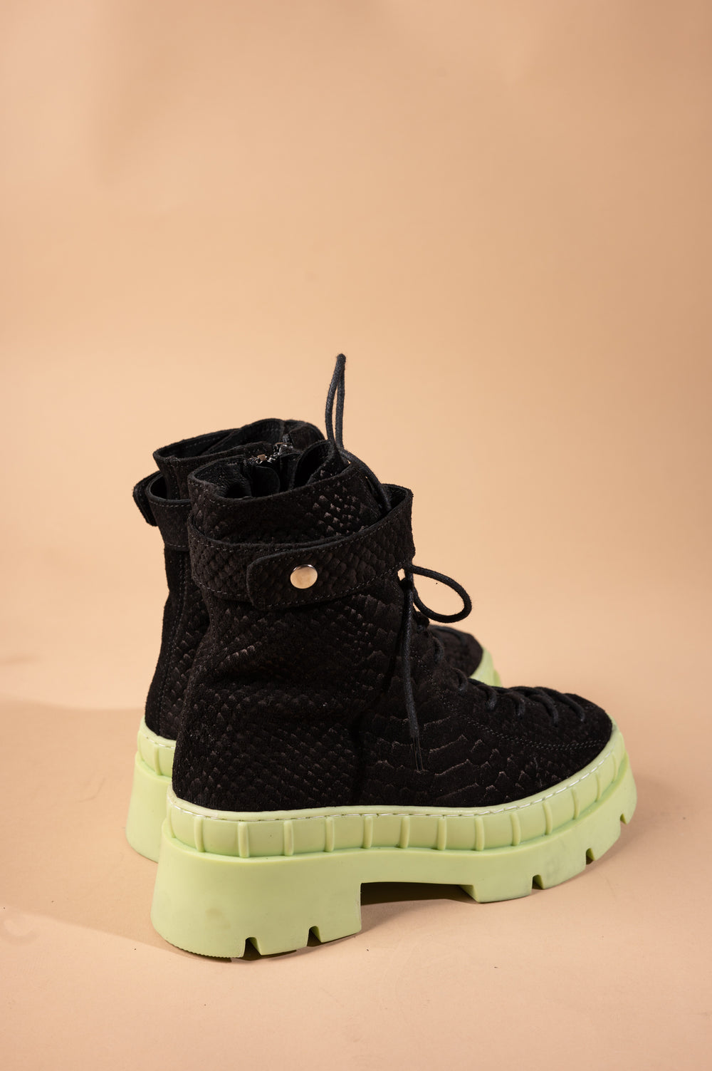 ghete-din-piele-naturala-neagra-grace-lime (8)