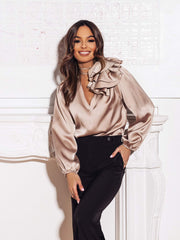 bluza-dama-bej-in-v-si-floare-decorativa (2)