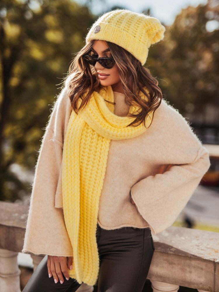 set-dama-caciula-si-fular-galben