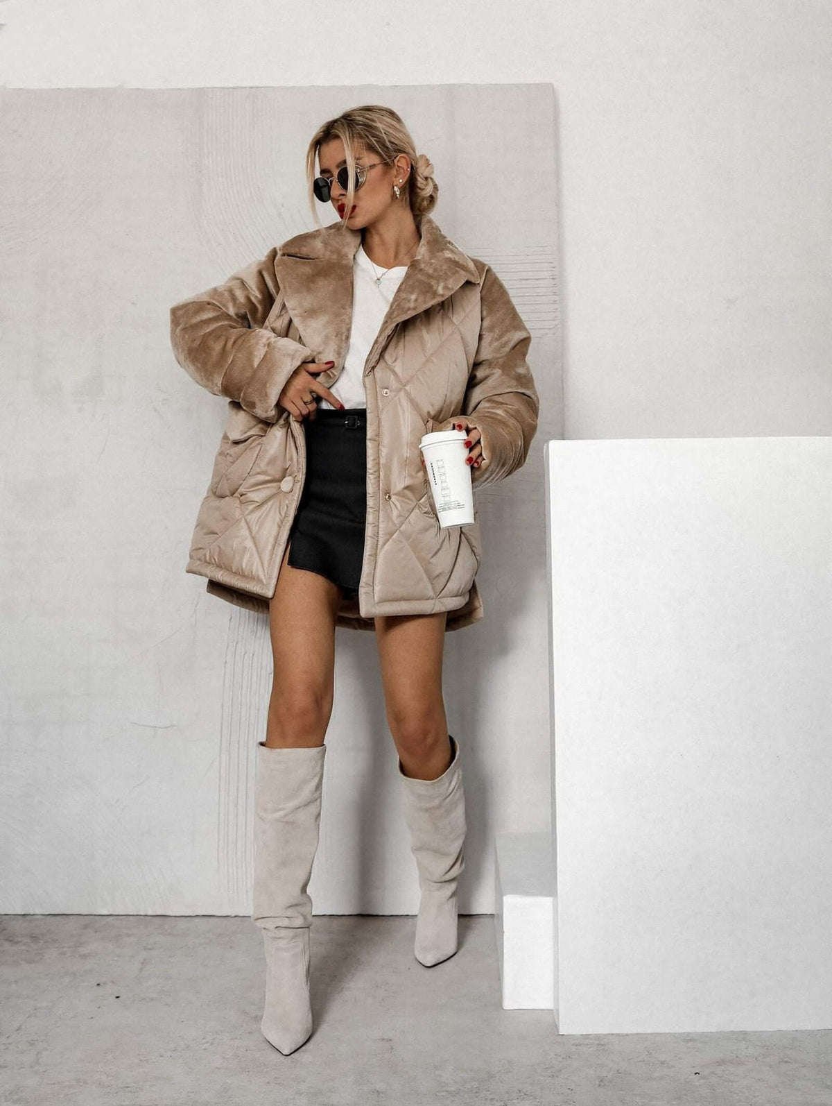 geaca-dama-din-fas-cu-blana-bej-fluffy