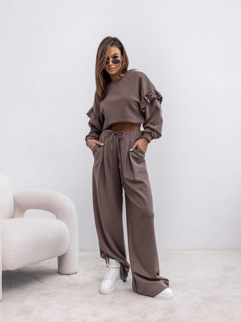 compleu-dama-din-bumbac-maro-cu-accesoriu