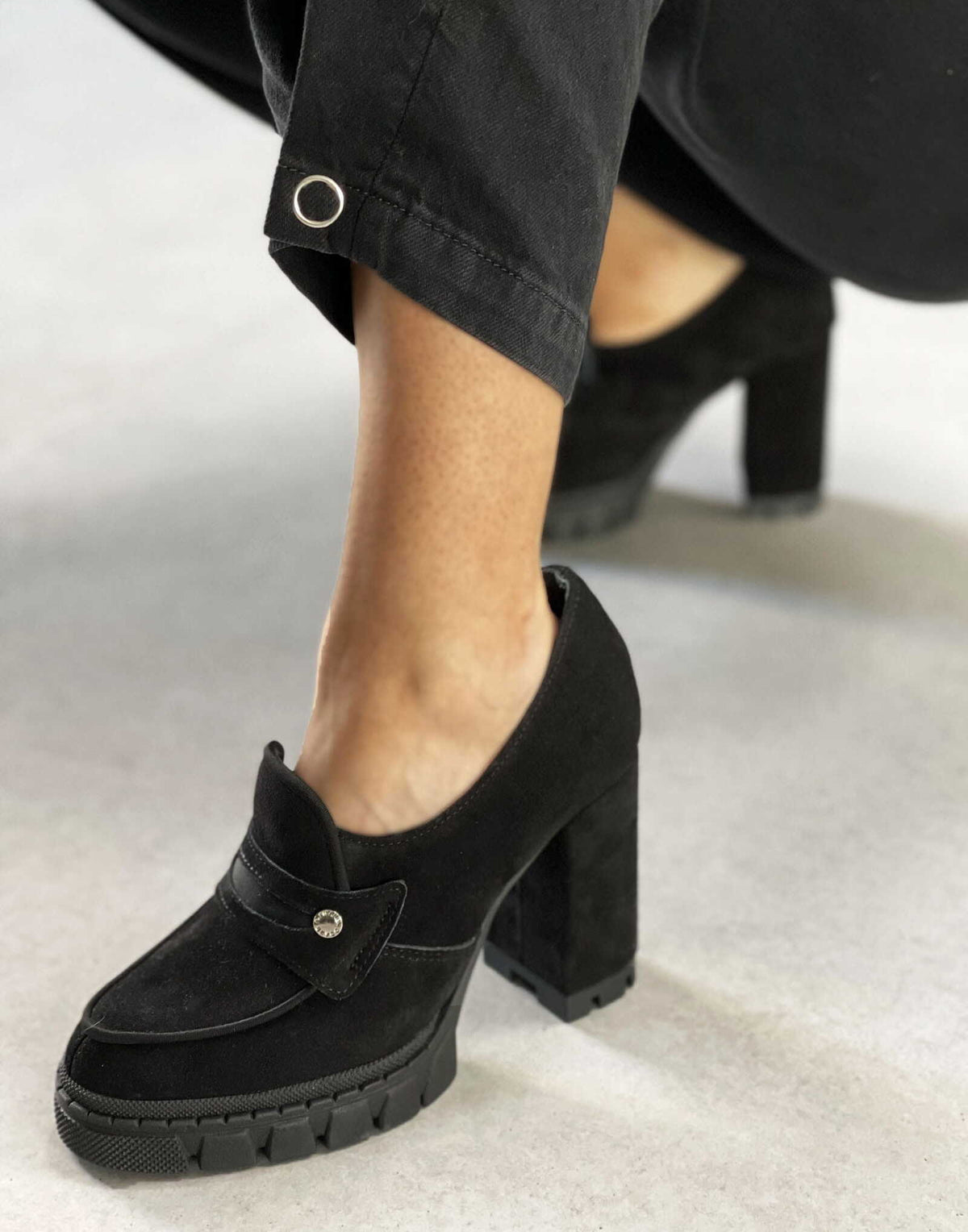 Pantofi-dama-cu-toc-din-piele-naturala-negri-Masimo (2)