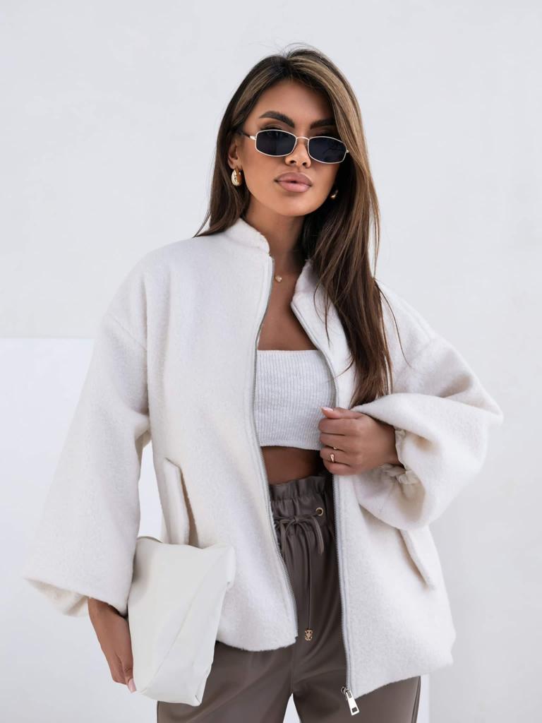 jacheta-dama-alba-oversized-cu-fermoar