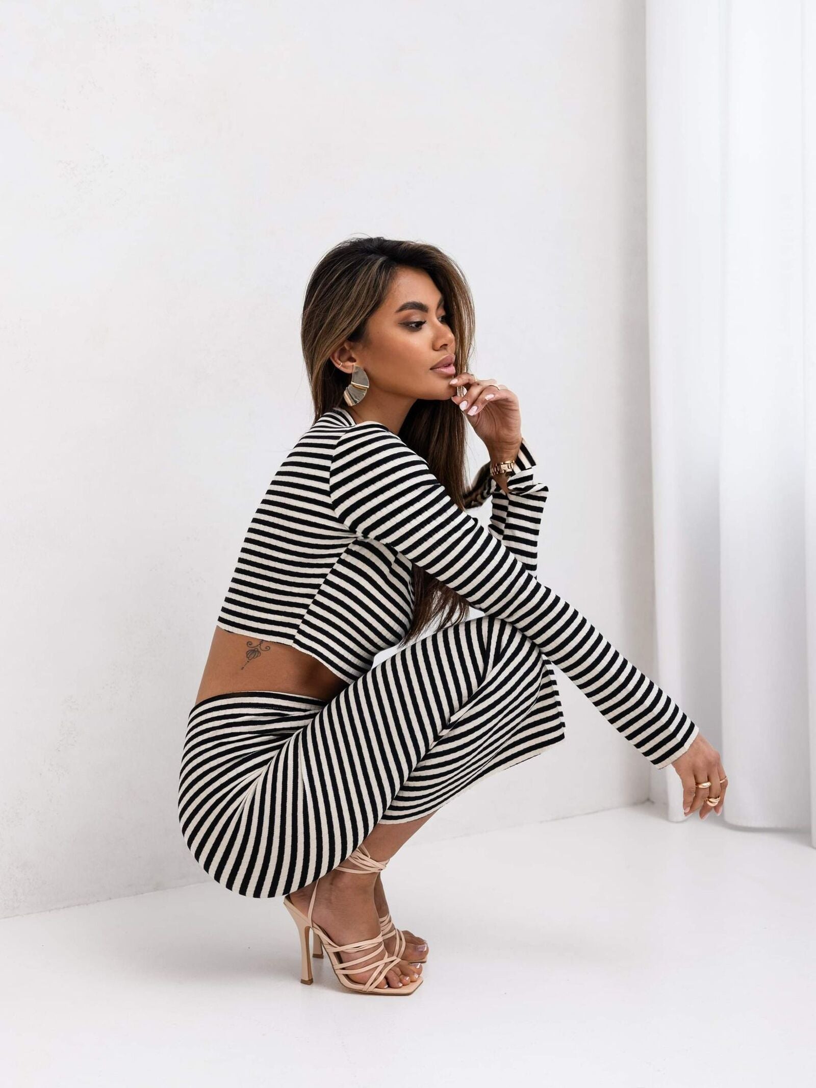 Compleu-dama-bluza-si-fusta-lunga-alb-cu-negru (5)
