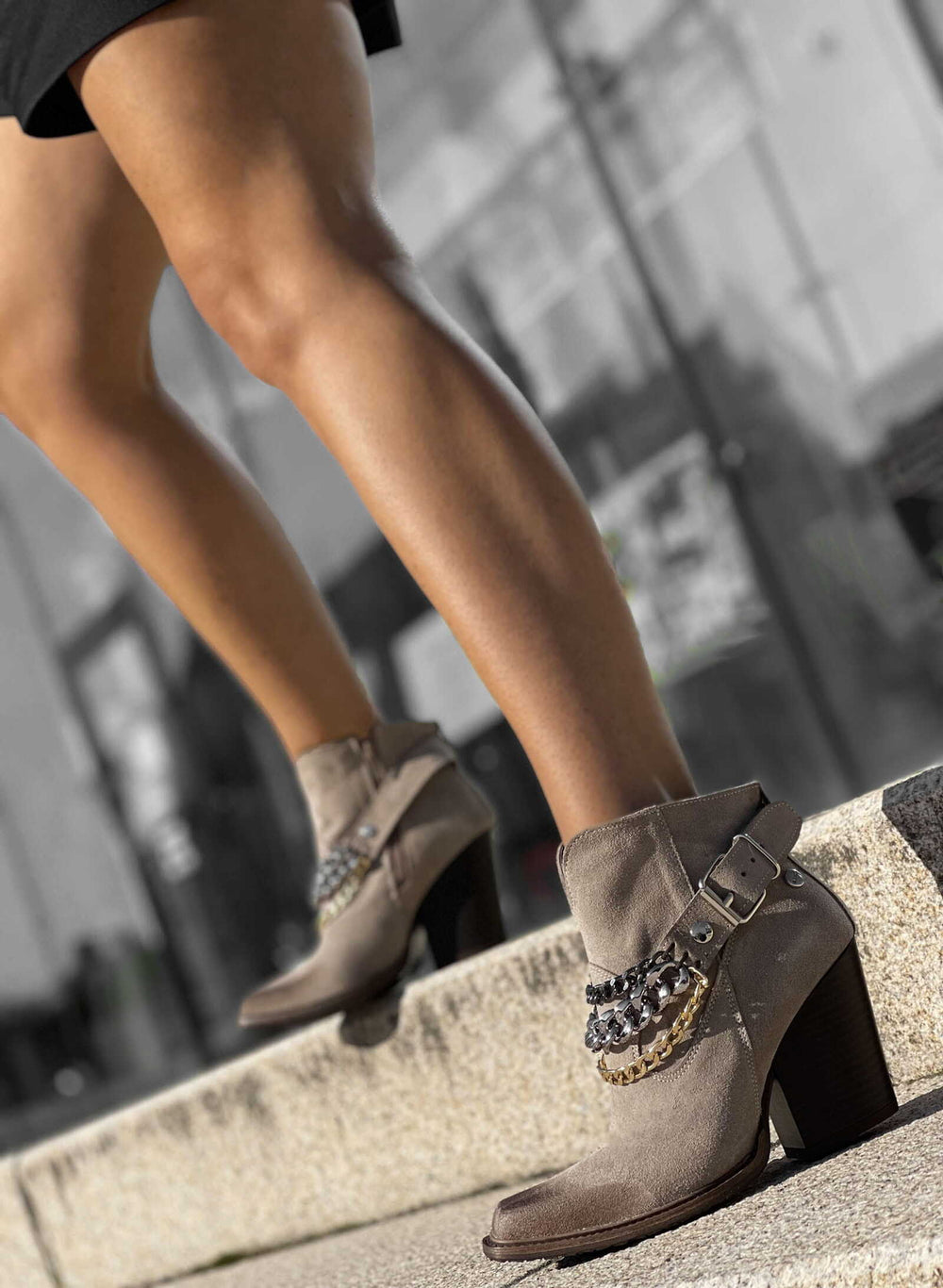 ciocate-dama-din-piele-naturala-bej-giona