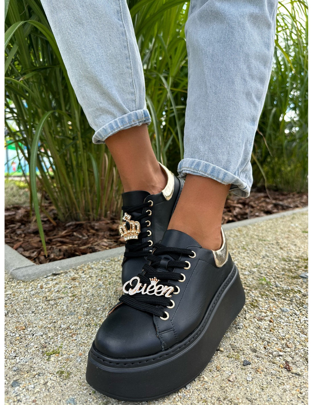 Sneakers-dama-din-piele-naturala-negru-auriu-Mina