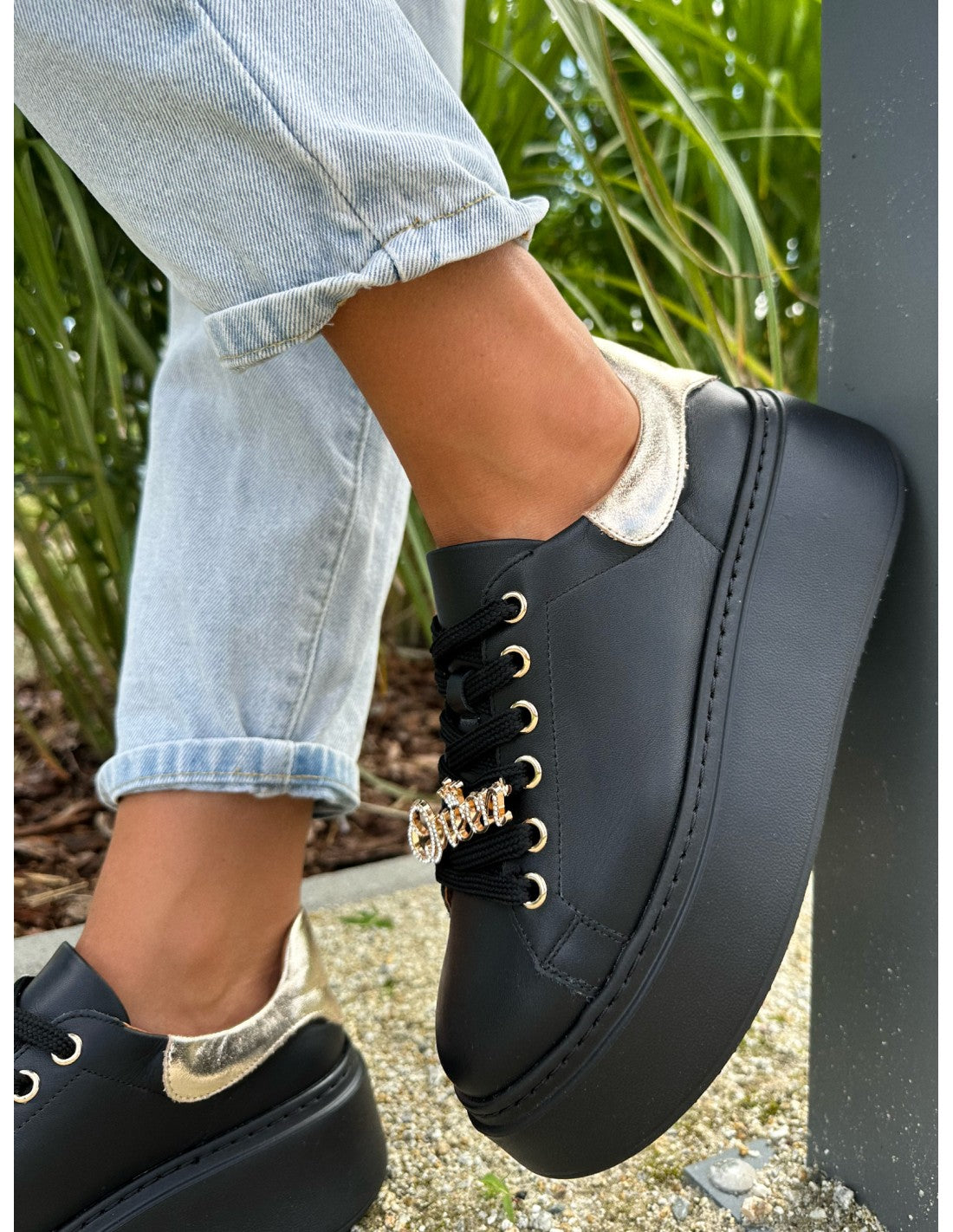 Sneakers-dama-din-piele-naturala-negru-auriu-Mina (4)