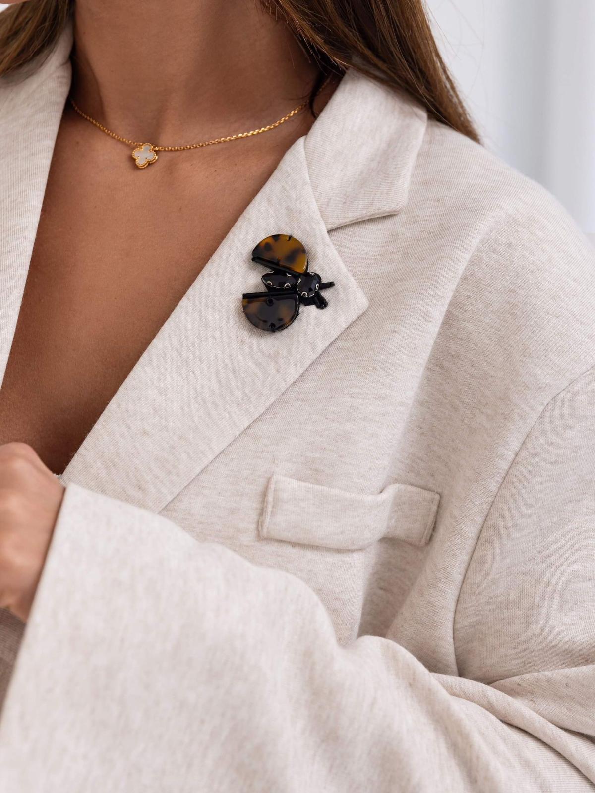 Sacou-dama-OVERSIZED-bej-cu-accesoriu (7)