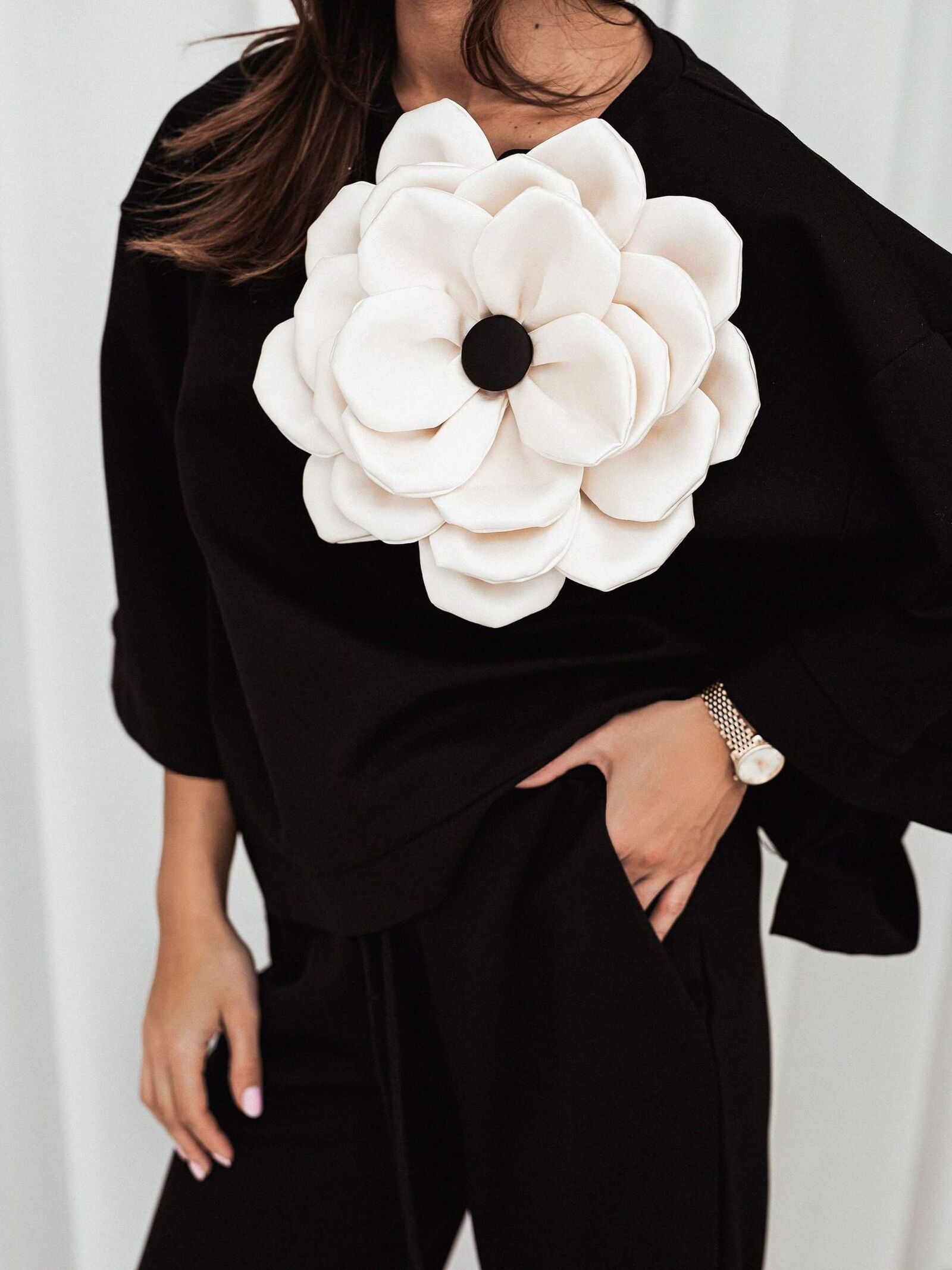 bluza-dama-cu-accesoriu-supradimensionat (2)