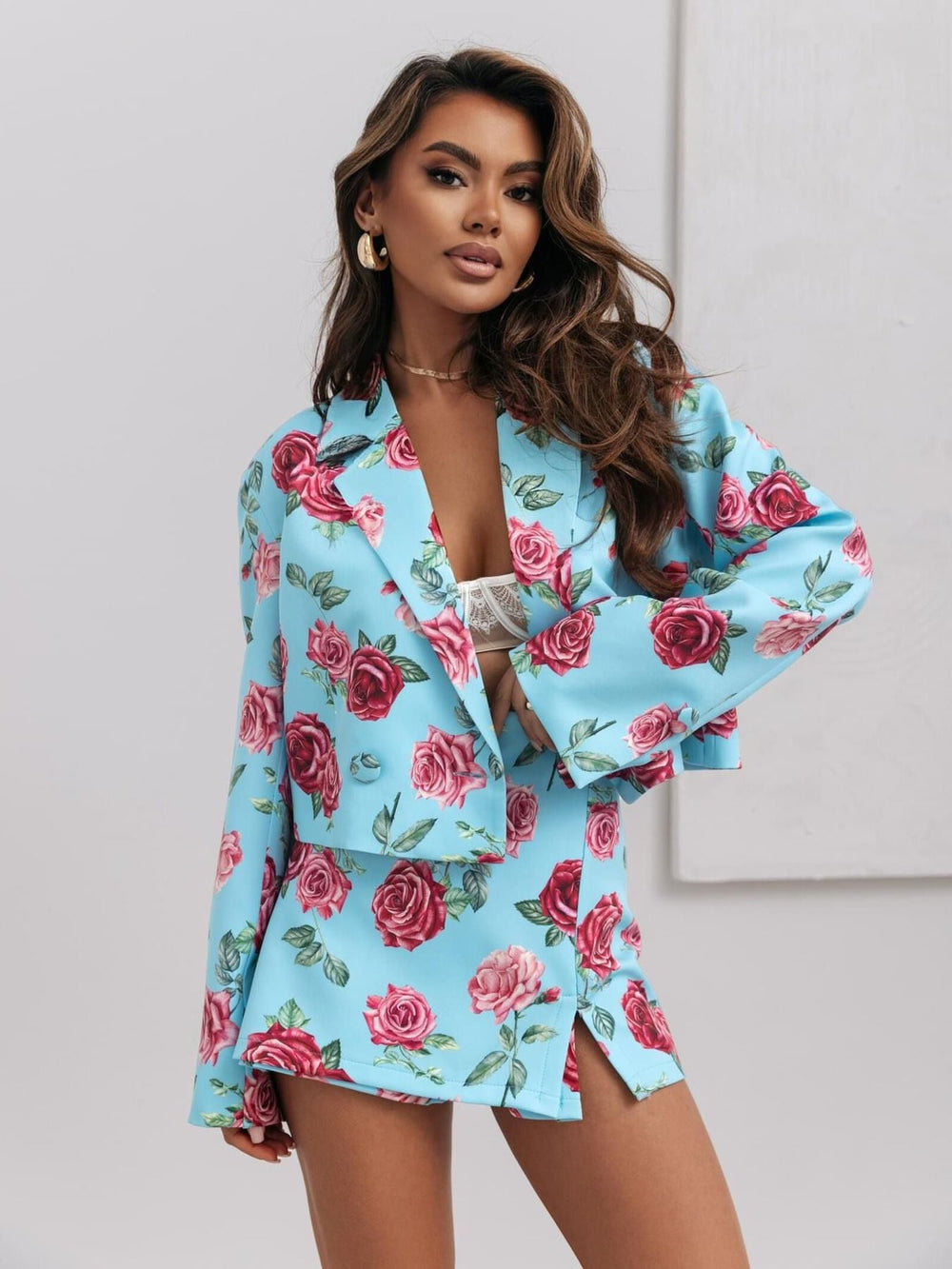 Costum-dama-fusta-pantalon-si-sacou-albastru-floral (2)