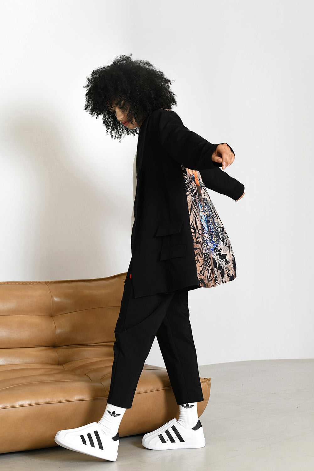 sacou-dama-oversized-cu-model-spate (3)