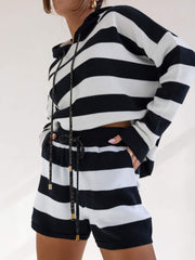 compleu-dama-bluza-si-pantaloni-scurti-alb-negru (4)