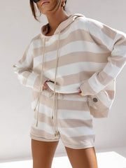 compleu-dama-bluza-si-pantaloni-scurti-alb-bej (3)