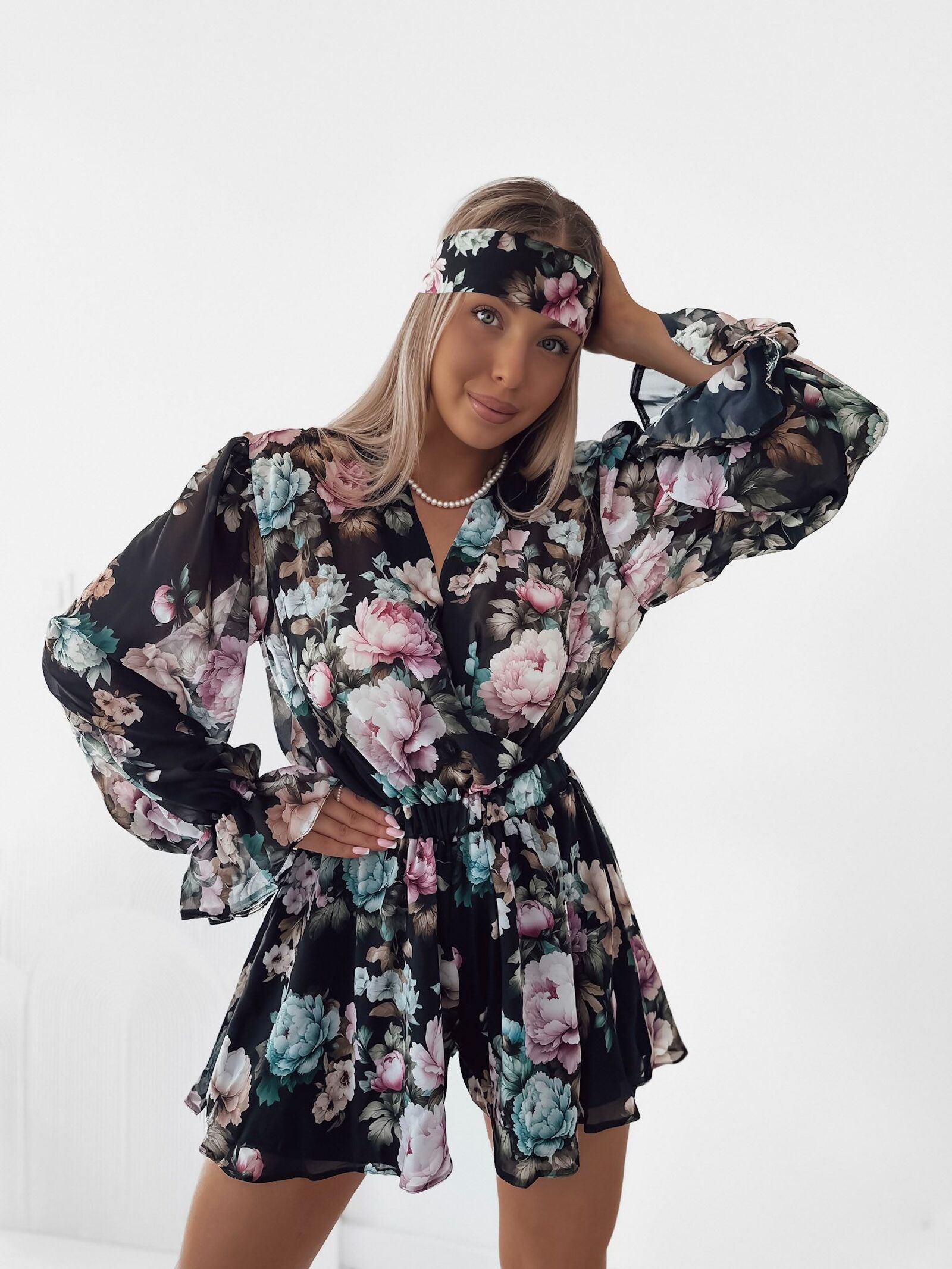 salopeta-negru-floral-britney (2)