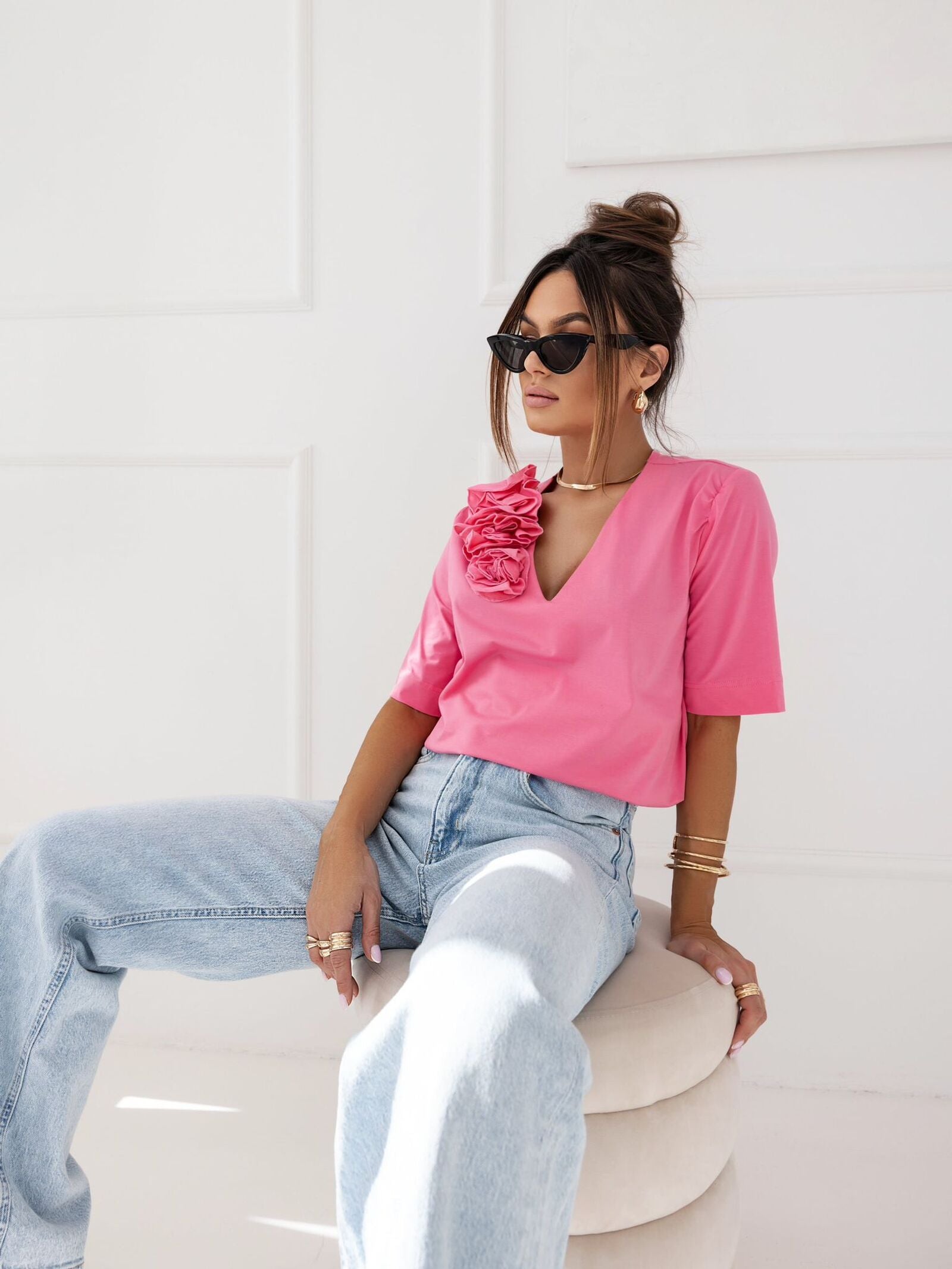 Tricou-cu-decolteu-in-V-roz-Edward