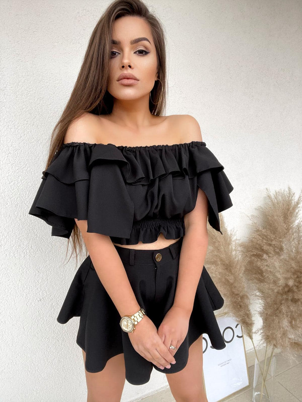 Compleu-negru-top-si-pantalon-scurt-Lisabona