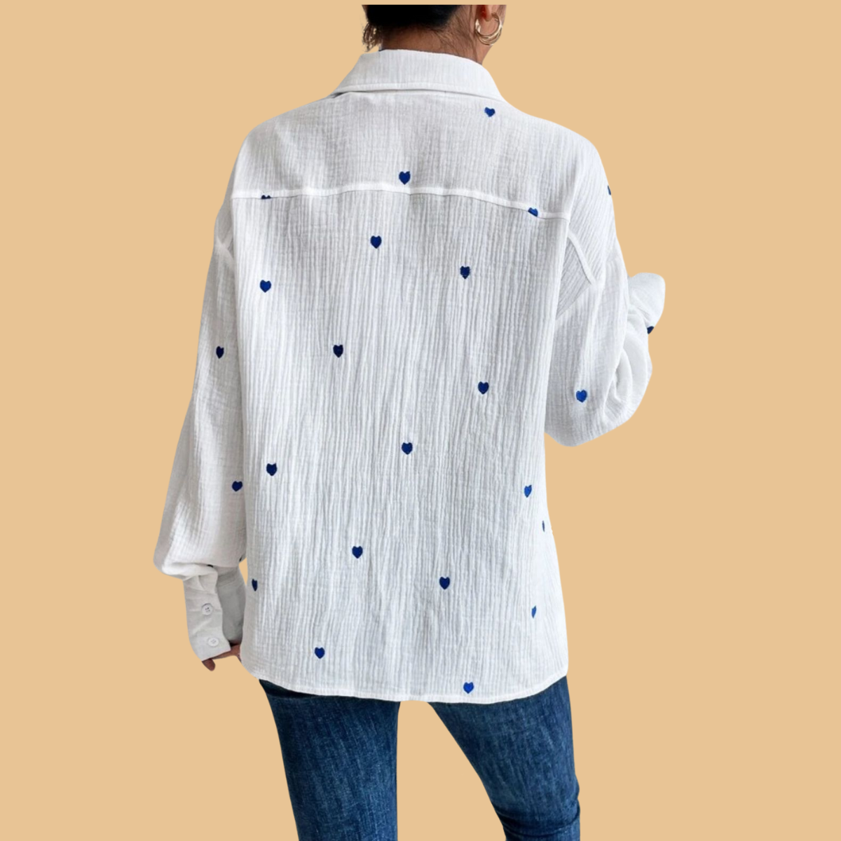 Camasa-dama-alba-cu-inimi-albastre-Tanya