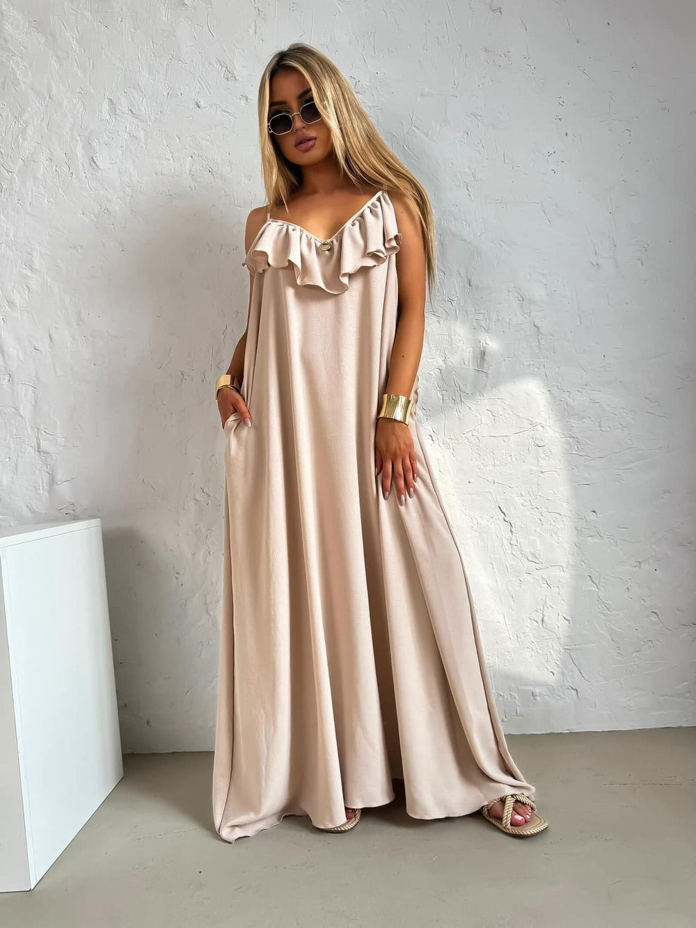 Rochie lunga bej Belinda - mauri.ro (1)