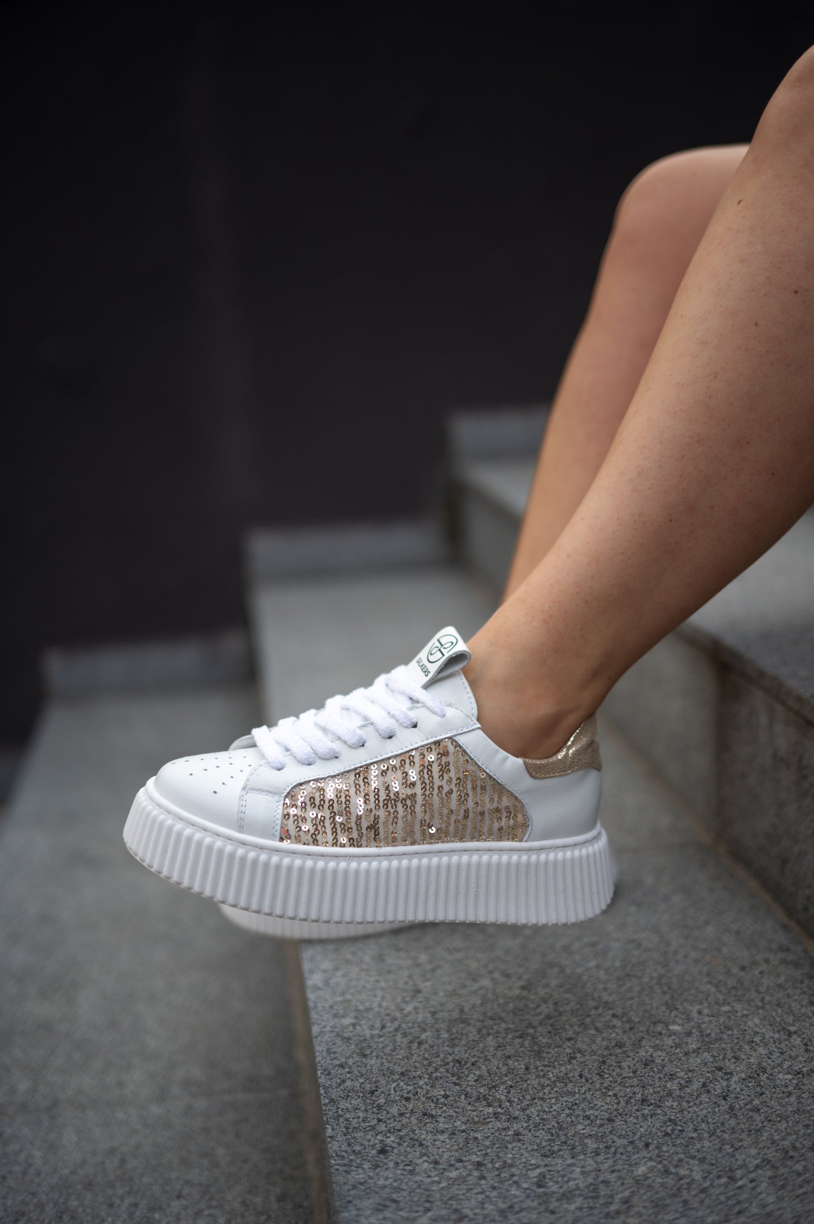 Sneakers-din-piele-naturala-alb-aurii-Barbara (6)