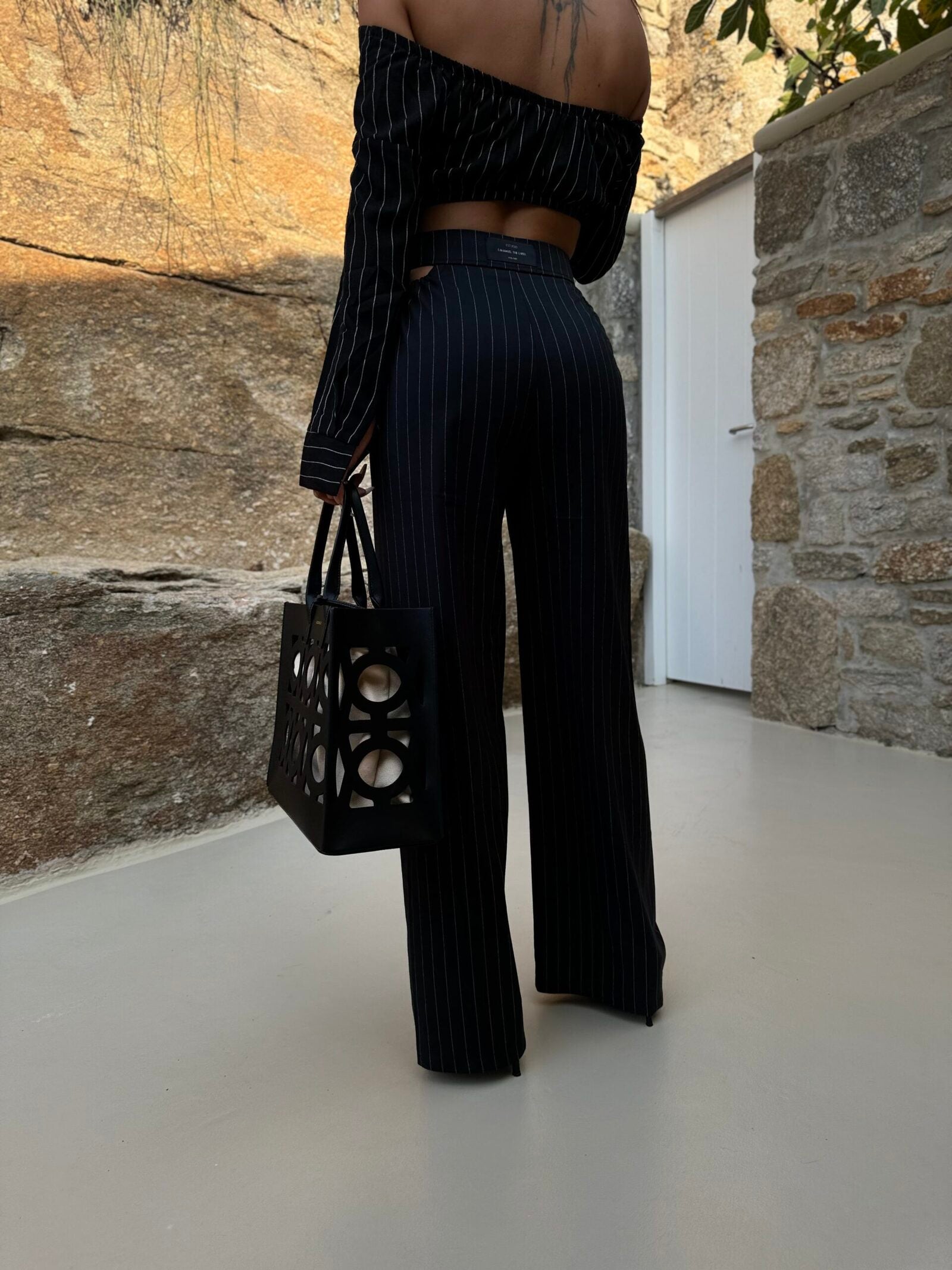 Pantaloni-eleganti-cu-talie-inalta-negri-Zuma (5)