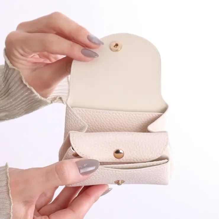 portmoneu-din-piele-naturala-bej-lotus