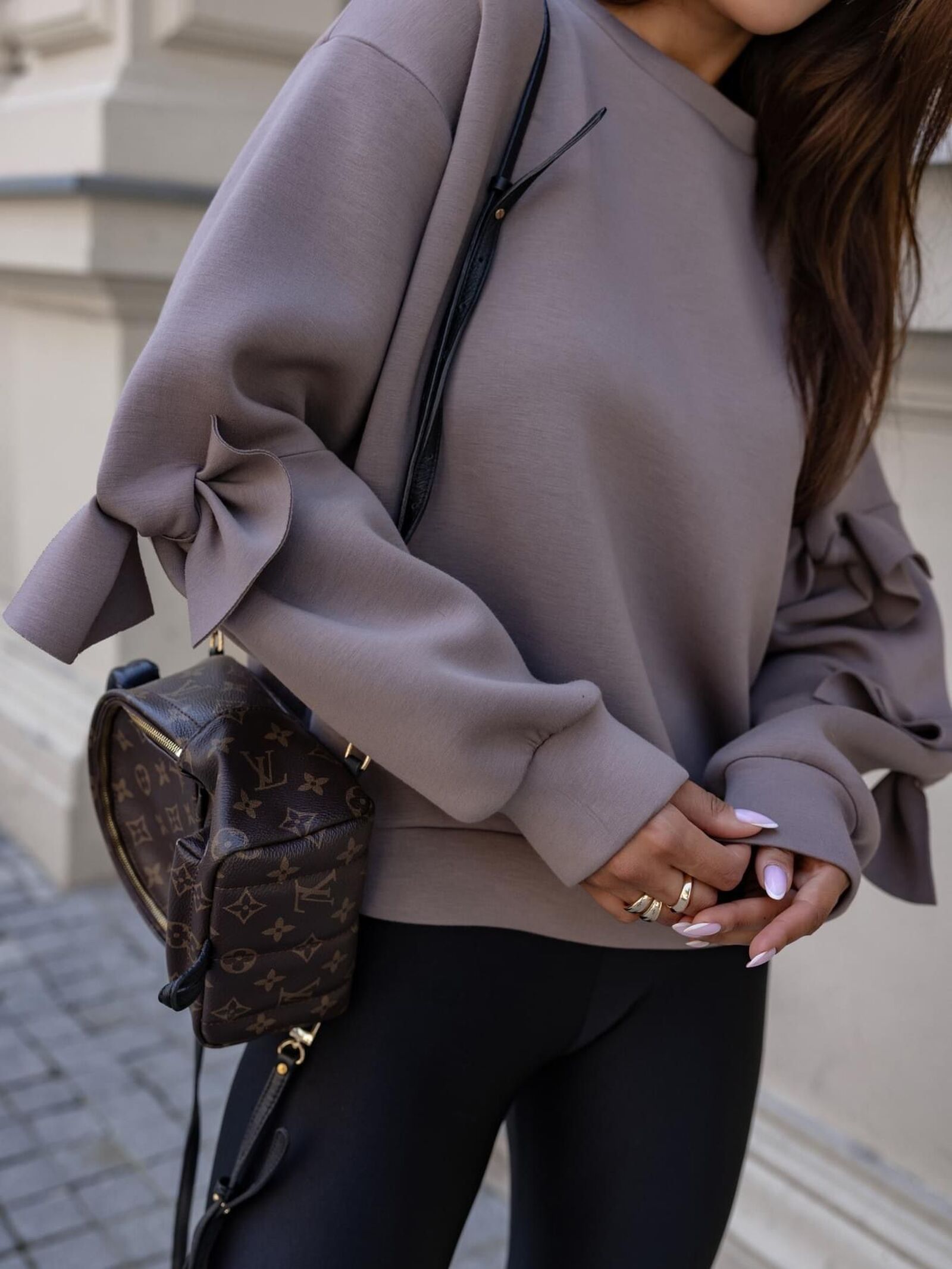bluza-dama-cu-funda-gri-clematide (4)
